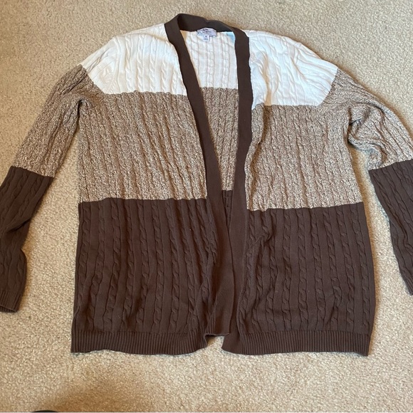 Cardigan - Picture 1 of 1